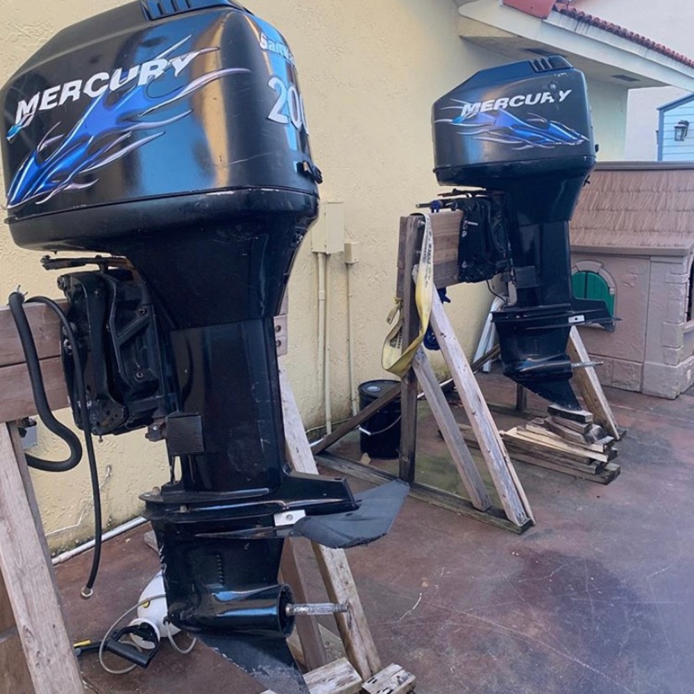 Mercury 200 boat engines